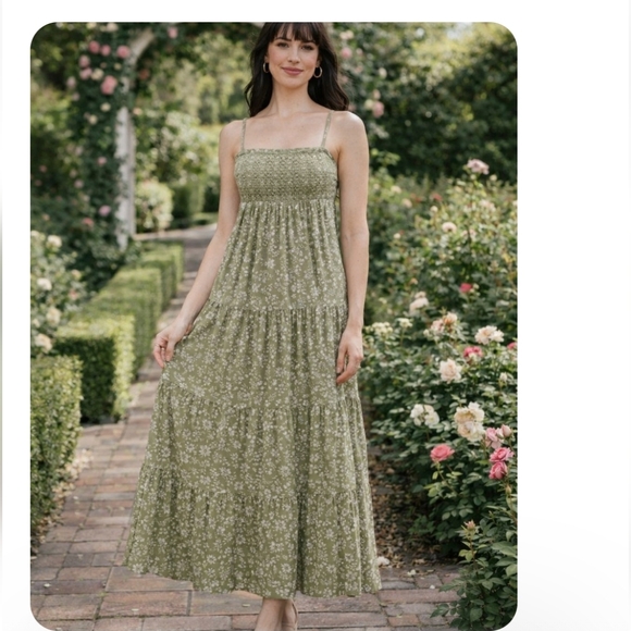 No Boundaries Dresses & Skirts - S 4-6 No Boundaries Crochet Bodice Maxi Floral Green/White Sundress New